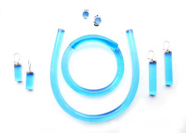 Set Schwarzlicht Schmuck in Blau